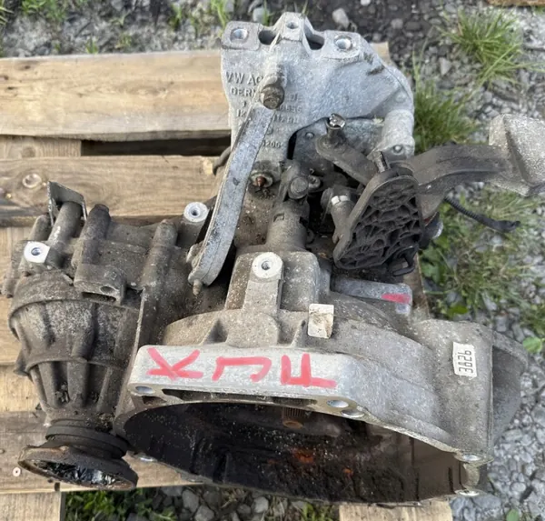 Caja de cambios OEM KJF para VW Group 2.0 TDI image 3