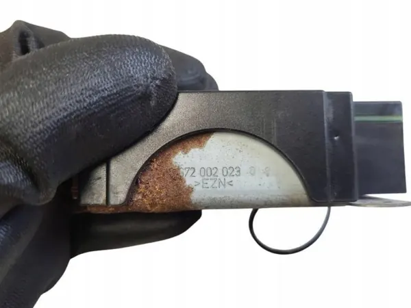 Amplificador de antena VW OEM 1K6035570B - Usado image 3