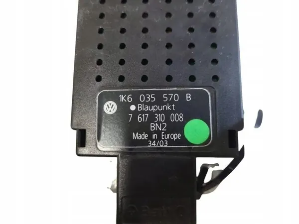 Amplificador de antena VW OEM 1K6035570B - Usado image 5