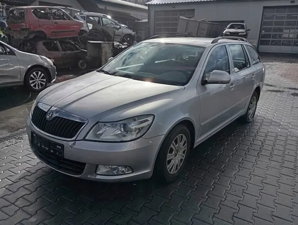 Persiana Porta-Malas Skoda Octavia II OEM ROLETAOCTAVIAII image 3