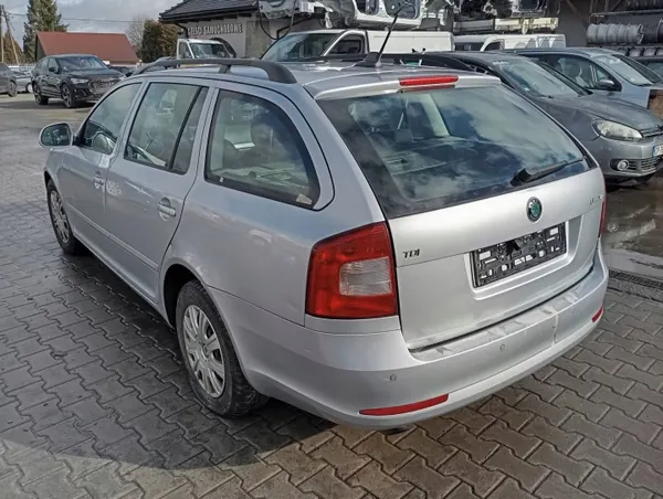 Persiana Porta-Malas Skoda Octavia II OEM ROLETAOCTAVIAII image 5