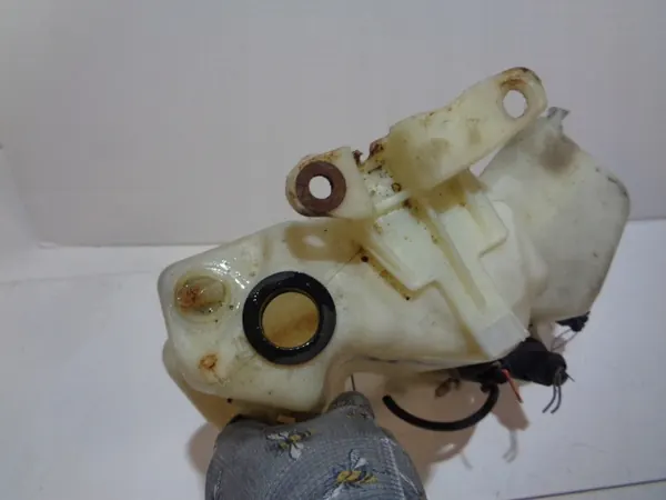 OEM 3D0955453M Käytetty pesunestesäiliö image 3