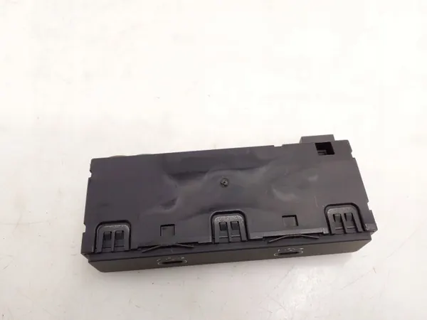 OEM 4N1035736 USB-kaapeli Audi SQ8 RSQ8 Q8 image 3
