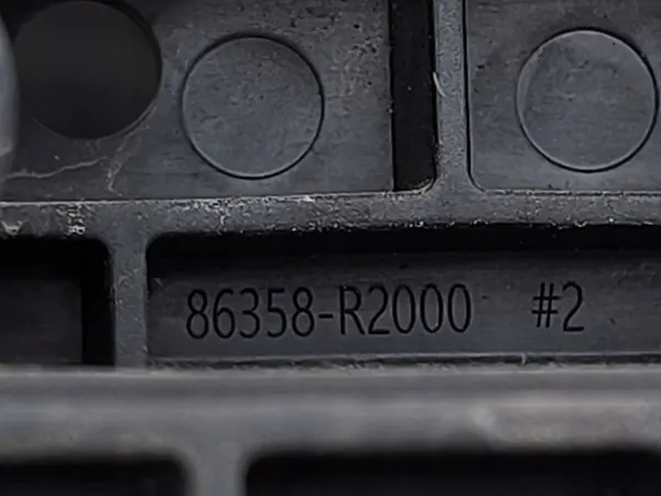 Radiatorbevestiging KIA Sportage 2022 OEM 86358R2000 image 7