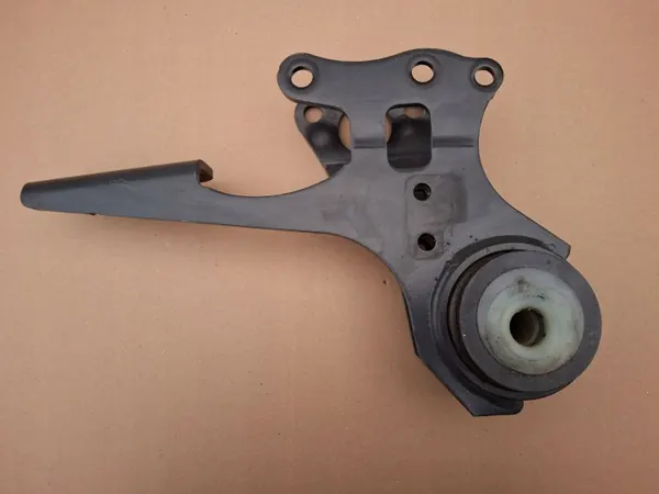 Mercedes Atego Euro 6 Kabinenscharnier Rechts OEM A9673103258 image 2