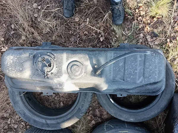 Réservoir Toyota MR2 1999-2006 image 1