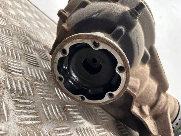 Rear Differential for Chevrolet Camaro 84371224 image 3