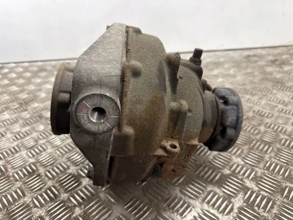 Rear Differential for Chevrolet Camaro 84371224 image 4