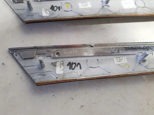 OEM A1647201622DDD Garniture Bois Avant & Arrière image 7