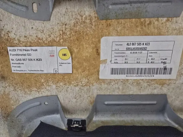 Audi Q7 S-Line Katto OEM 4L0867505K 4L4867501CL image 4