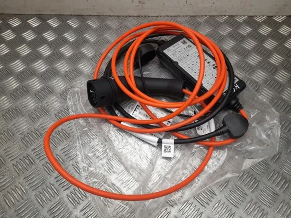 Laadkabel Toyota C-HR II 2024 OEM G9060-YM131 image 5