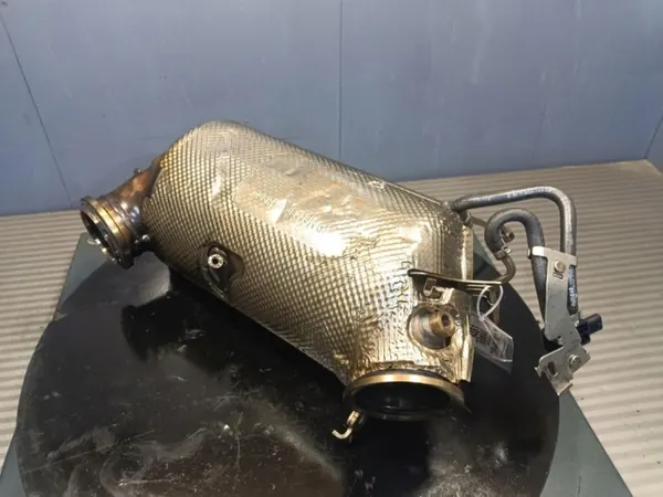 Mercedes-Benz E W213 Katalysaattori DPF 6541402201 image 2