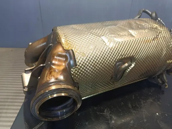 Mercedes-Benz E W213 Katalysaattori DPF 6541402201 image 3