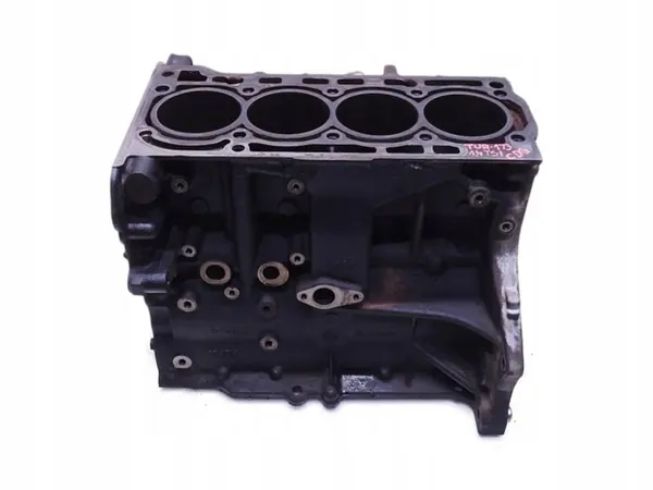 Moottorilohko CDG017551 VW Touran 1T3 1.4 TSI:lle image 2
