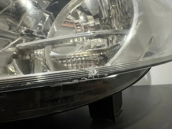 PEUGEOT 301 Faro Izquierdo 9675139080 image 2