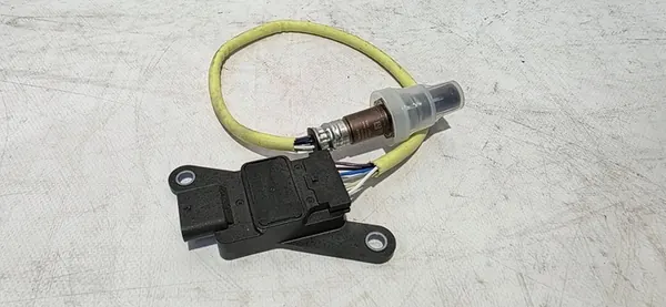 Capteur NOx Lambda Mercedes-Benz A0009050117 image 1