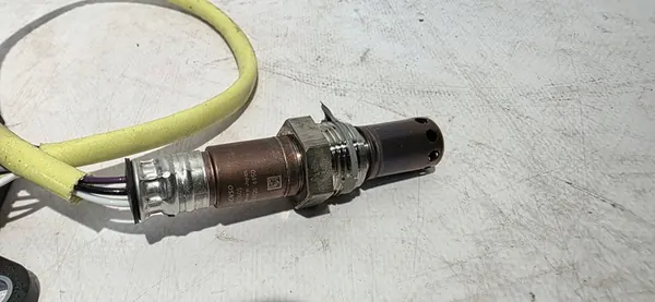 Capteur NOx Lambda Mercedes-Benz A0009050117 image 2