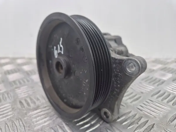 Pompe de direction Mercedes-Benz OE A0064664301 image 2