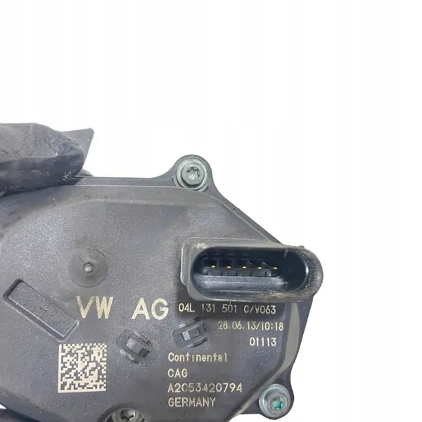 Válvula EGR Audi 04L131501C image 5