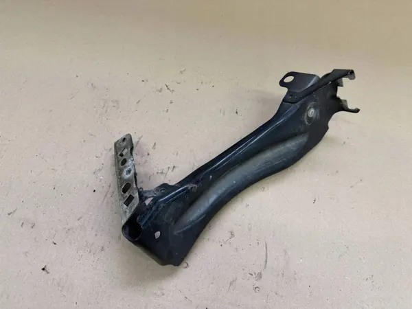 Audi TT Mk2 oikea ajovaloliuska OEM MOCAUDP050226 image 3