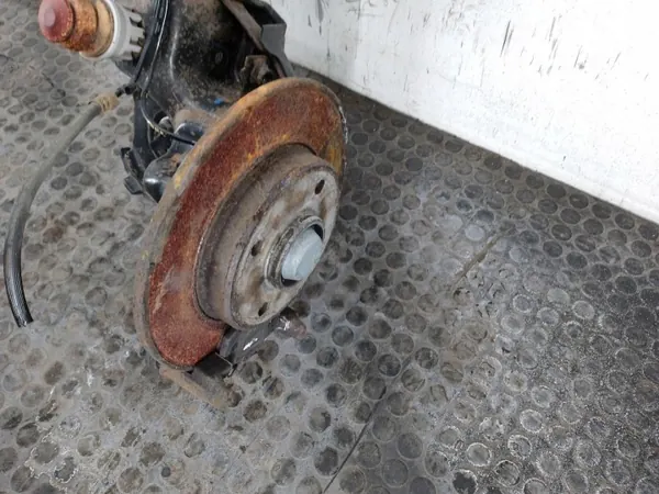 Viga de eje trasero OEM BELKA ZAWIESZENIA Peugeot 2008 image 8