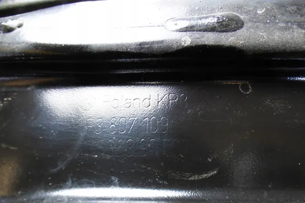 Skoda Octavia IV framstötfjädersförstärkning OEM 5F3807109 image 5