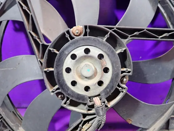 SKODA FABIA II 07-10 1.4 TDI Kylarrubrik 6Q0121207N image 4