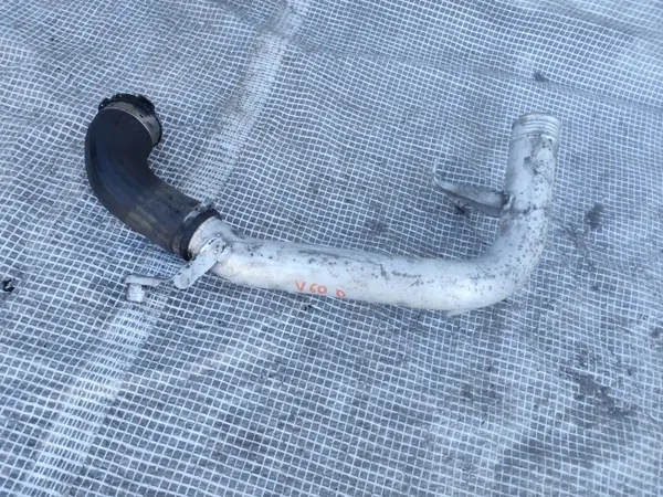Volvo Intercooler-putki OEM 31370286 S60/V60 D4:lle image 2