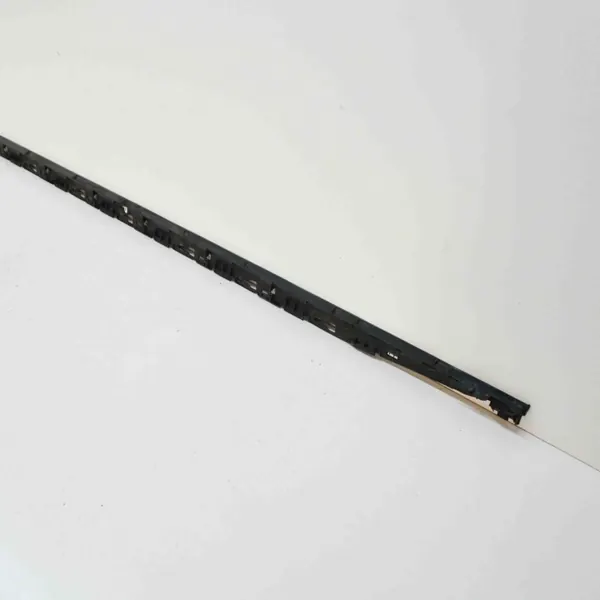 Fixation de seuil VW OEM 086097000 pour Golf VIII image 4