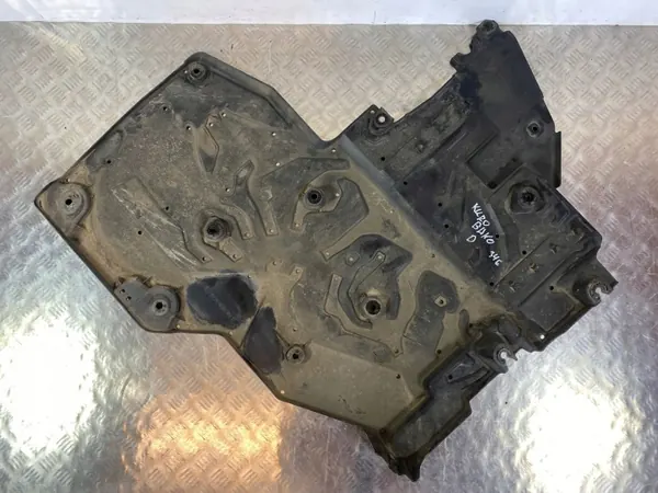 OEM 9810609380 Polttoainesuojus DS 7 Crossbackille image 4