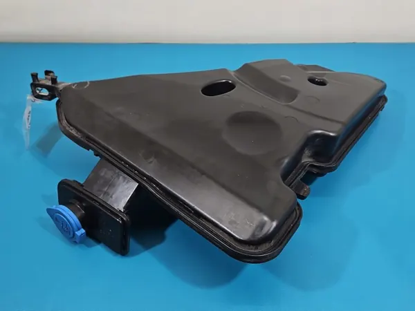 Réservoir de lave-glace BMW G30 OEM 7357287-05 Occasion image 2