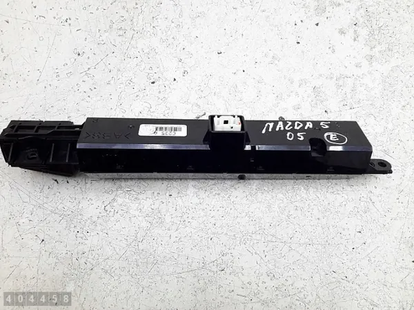 Mazda 5 displayscherm OEM C235A - Gebruikt image 3