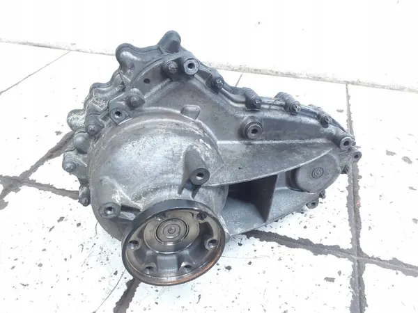 Mercedes-Benz Verteilergetriebe OEM 229N0272 - Gebraucht image 2