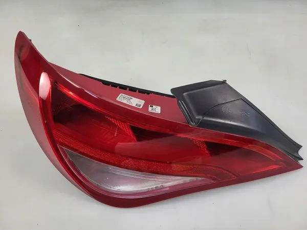 MERCEDES CLA 117 Luz Trasera Izquierda image 10