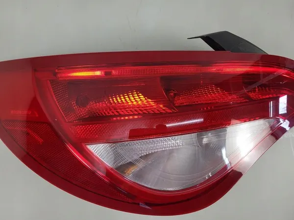 MERCEDES CLA 117 Luz Trasera Izquierda image 4