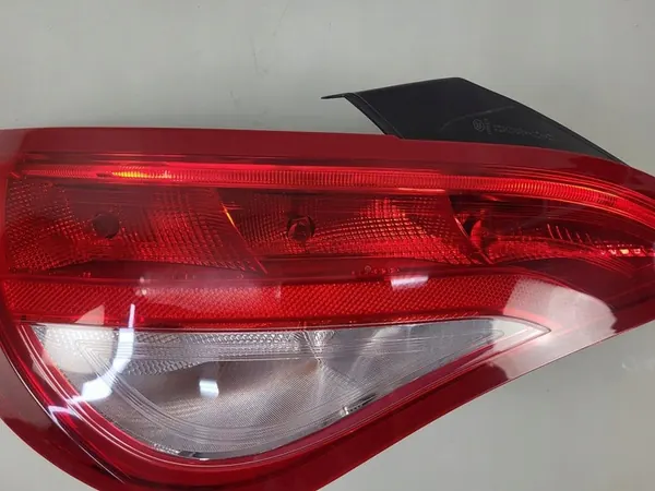 MERCEDES CLA 117 Luz Trasera Izquierda image 5