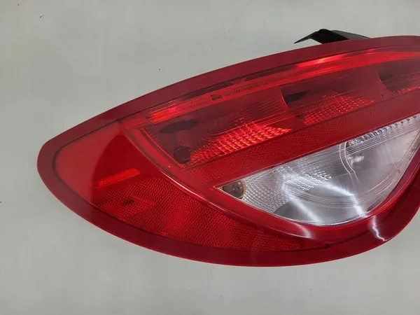 MERCEDES CLA 117 Luz Trasera Izquierda image 7