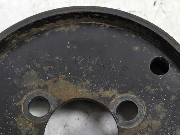 Polea Bomba Agua VW T4 1.9 TD OEM 028121031E image 5