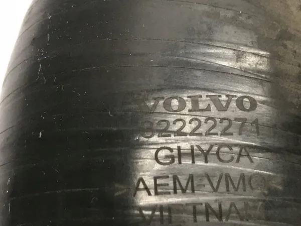 Volvo XC60 II Intercooler Schlauch 32222271 image 6