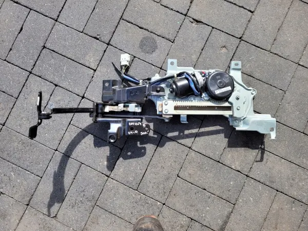 Motor de portón OEM Honda Odyssey III 08-10 image 2