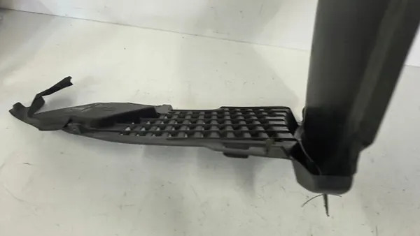 Front Left Wheel Arch Renault Grand Espace IV Lift OEM image 4