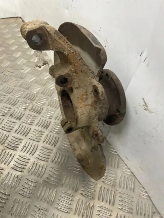 Moyeu roue avant OEM DTS3017 côté droit Audi Coupe image 3