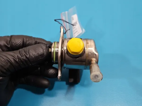 Polttoainepumppu Skoda Octavia IV 1.5 TSI 05E127027L image 7