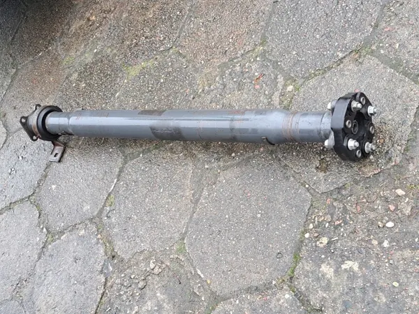 Nissan Drivaxel OEM 2520014 - Begagnad image 2