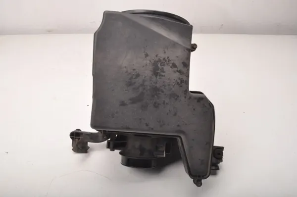 Boîtier Filtre à Air Volvo OEM 7M51-9600-BJ image 9