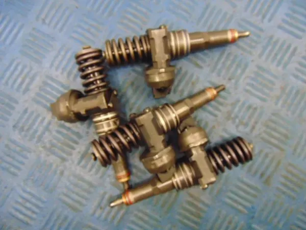 OEM 0414720216 Inyector Diesel para VW Passat B5 1.9D image 4