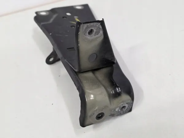 Support d'aile droit Mazda OE DA6A - Utilisé image 3