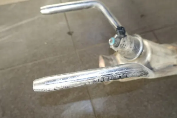 Mercedes Sprinter 2.2 AdBlue Katalysaattori OEM 9064902600 image 3