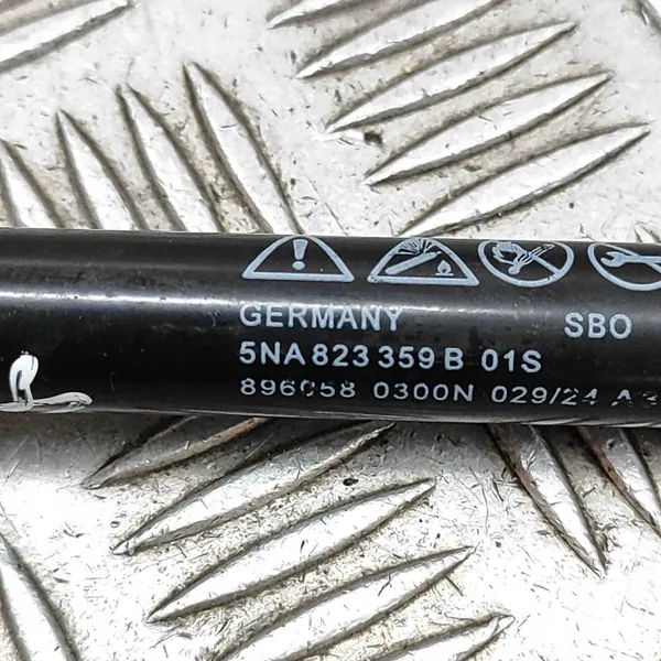 Actuador de capó derecho VW TIGUAN (AD1) 5NA823359B image 6