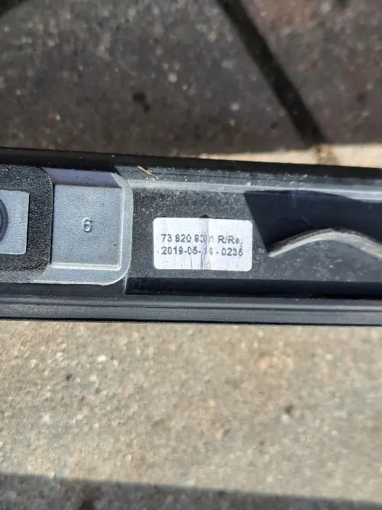 Barra de techo Renault Kadjar OEM 738217468R - Usado image 7